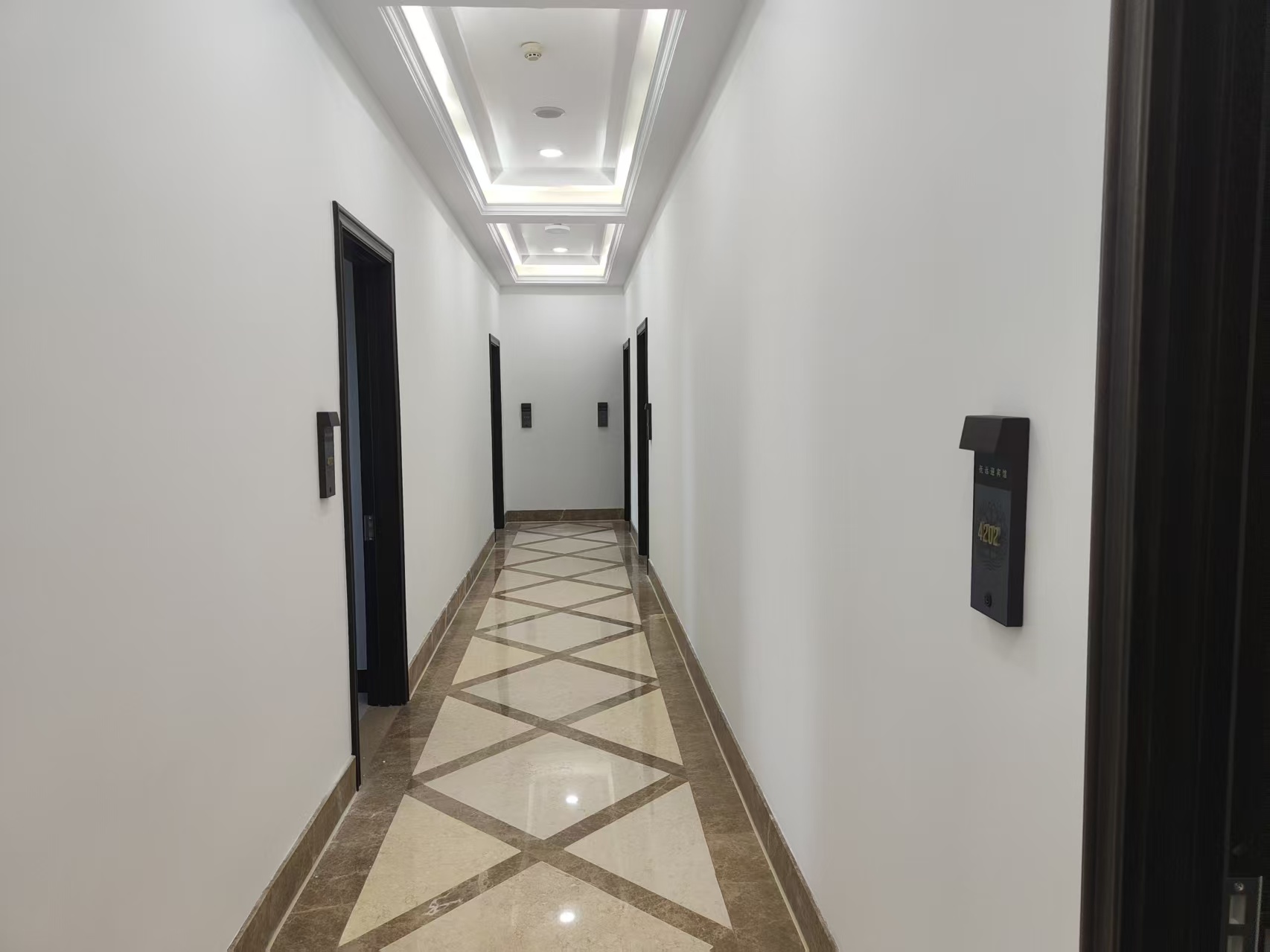 抚运迎宾馆导示